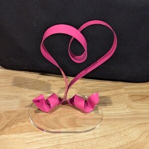 Victoria's Secret heart display